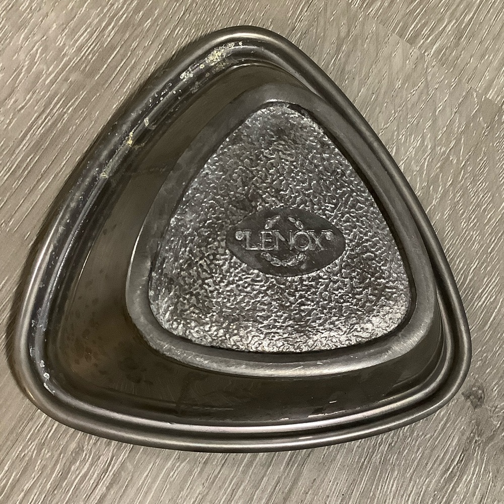 Lenox triangle shaped pewter dip bowl
